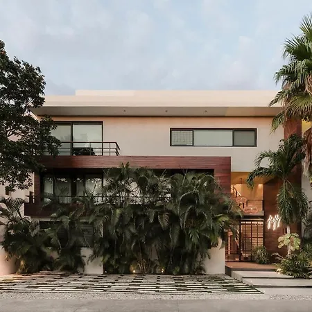Aura Luna Tropical Rooftop Apartment *