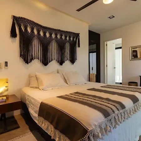 Apartamento Stylish 3br Retreat In Serene Luxury Setting