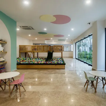 Apartment Luxe Modern Jungle Sanctuary Club *