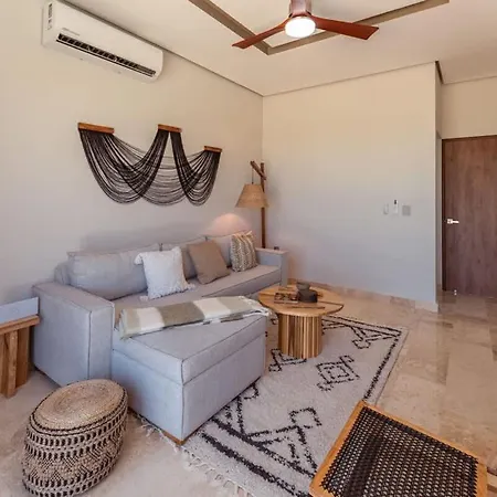 Apartment Amira - Stylish Penthouse With Rooftop Pool & Sea Horizon Tulum