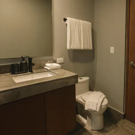 Luna Negra Penthouse 2br