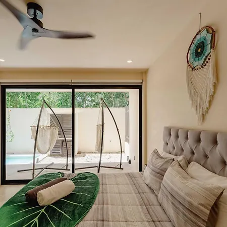 Talulah Living 3br - Private & Shared Pool *