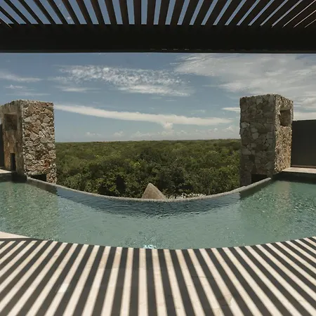 Luna Negra Penthouse 2br Tulum