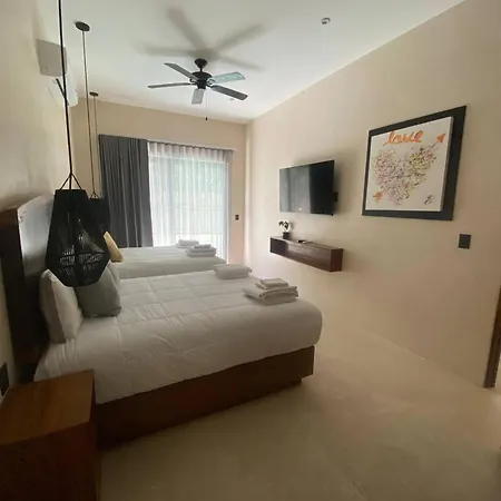 Apartment Great 3 Bedroom And Private Pool *