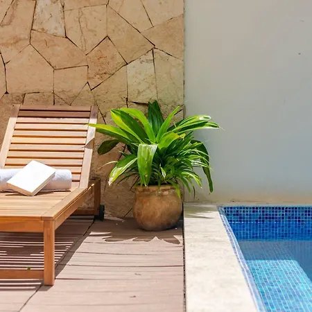 Tropical Retreat: Scooters, Hot Tub, Pool, Projector Tulum