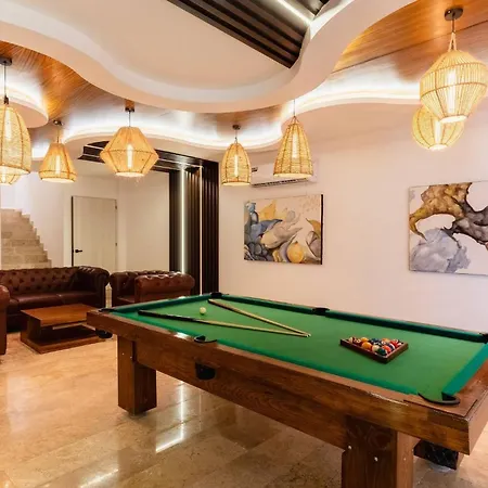 Apartment Modern And Bright Rooftop Pools Gym Cowork *