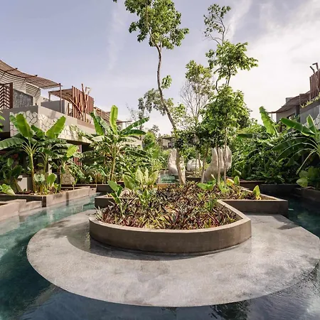 Siwa Eleve Penthouse & Rooftop Pool