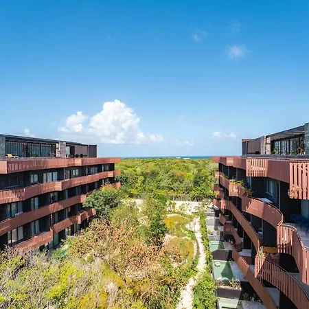 Amira - Stylish Penthouse With Rooftop Pool & Sea Horizon *