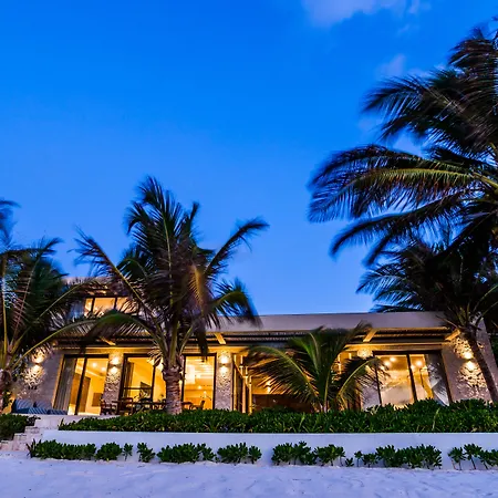 Ana Y Jose & Club Tulum