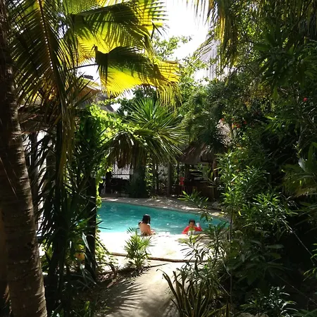 Hotel & Gardens