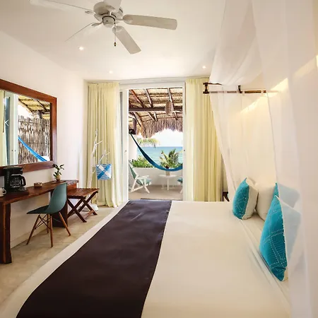 Tulum- & Hotel 4*