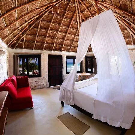Hotel Diamante K - Inside National Park
