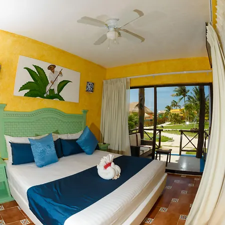 Pavoreal Hotel