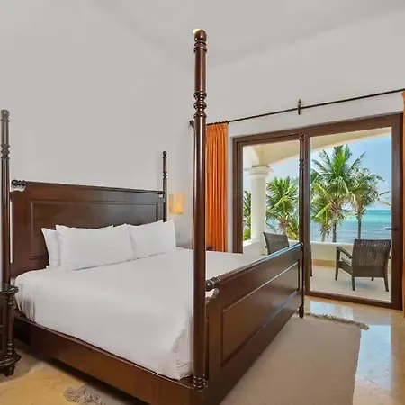 Villa Beachfront Hacienda Soliman Bay *