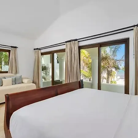 Beachfront Hacienda Soliman Bay * Tulum
