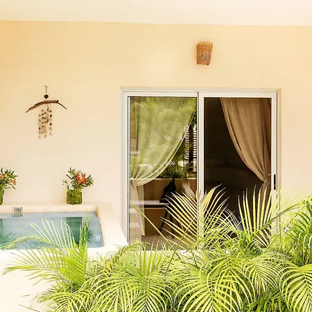Hotel Xscapetulum 4*