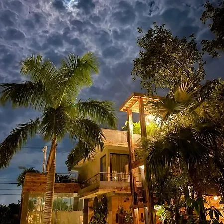 Xscapetulum Hotel 4*