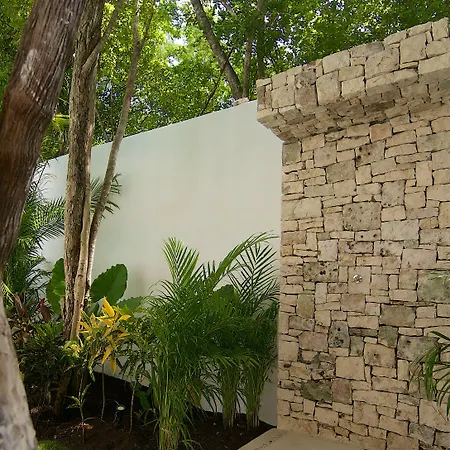Livetulum Apartahotel 4*