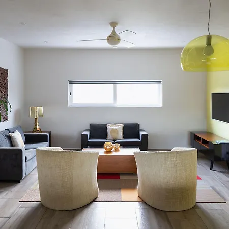 Azura Boutique Hotel 4*