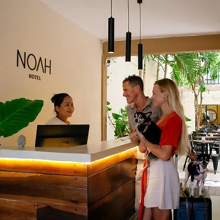 Hotel Noah 3*