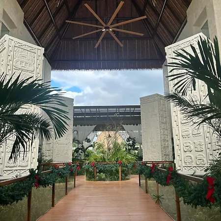 Mundo Maya Hotel