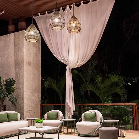 Hotel Mundo Maya