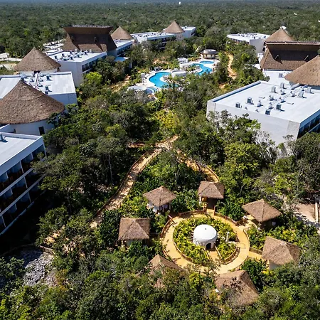 Hotel Mundo Maya Tulum