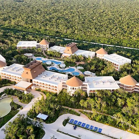 Mundo Maya Hotel