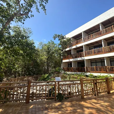 Hotel Mundo Maya 5*