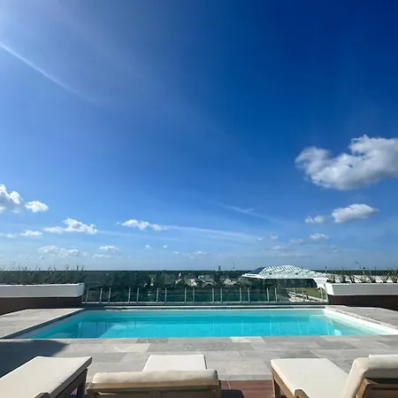 Mundo Maya Aeropuerto Tulum