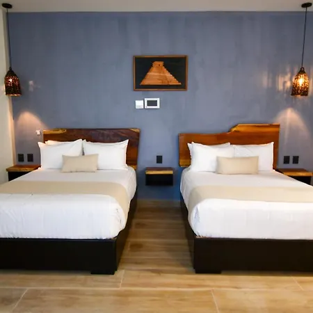 Hotel Mundo Maya Aeropuerto 3*