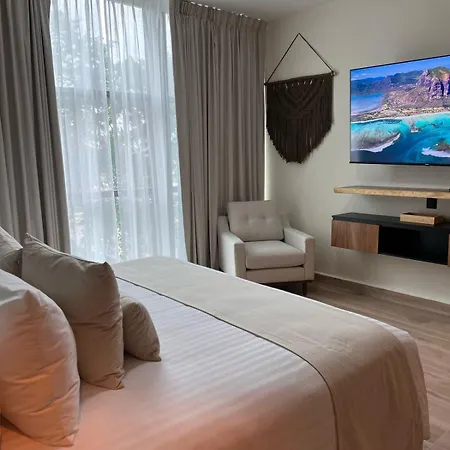 Hotel Mundo Maya Aeropuerto 3*