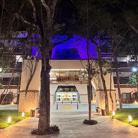 Hotel Mundo Maya Aeropuerto Tulum