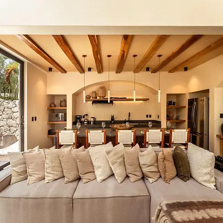 Chic 3br - 2 Pools With Rooftop Pool Modern Boho Design