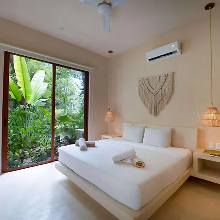 Luxe Ground-floor 3br Jungle Haven With Plunge Pool Holiday home