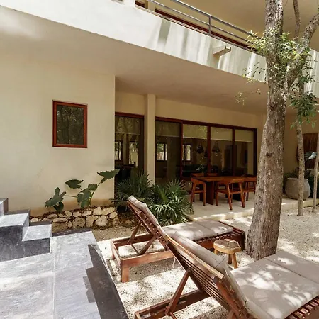 Stylish Ground-floor 3br Haven With Luxe Plunge Pool