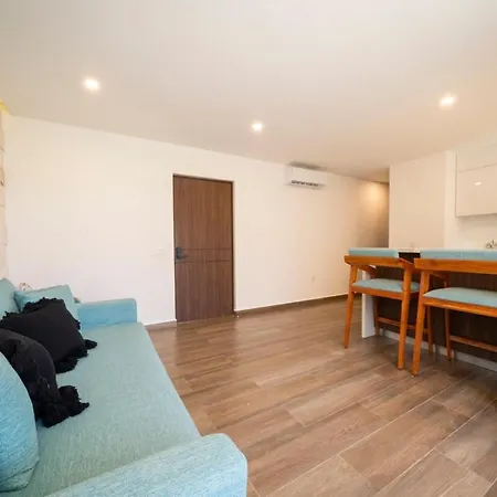Modern In The Mayan Jungle In 1 Bedroom