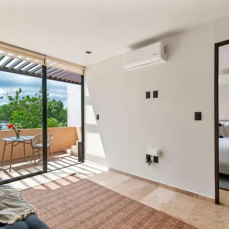 Stylish 1br With Private Pool & Balcony *