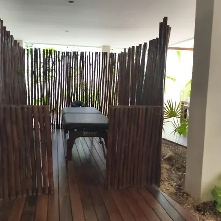 Ph Jade Apartment