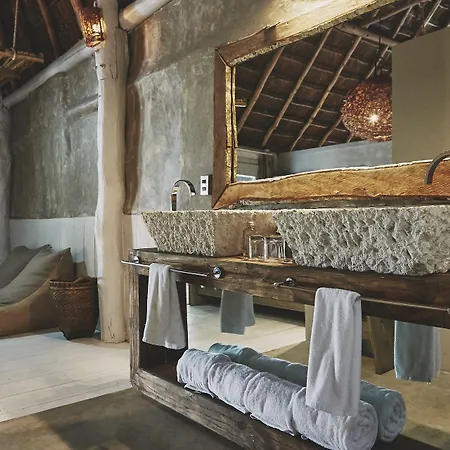 Nomade Temple Hotel