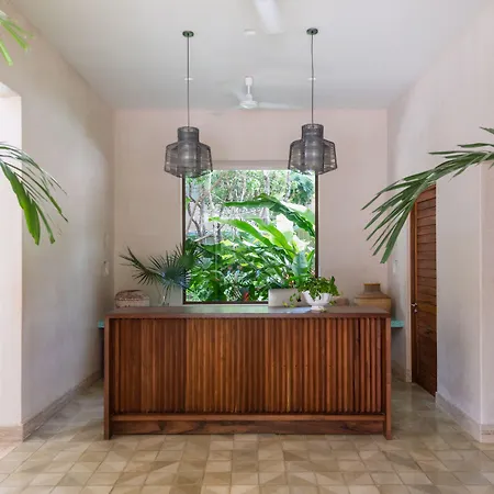 Hotel Tiki Tiki 4*