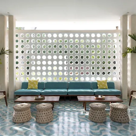 Tiki Tiki Hotel
