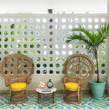 Hotel Tiki Tiki