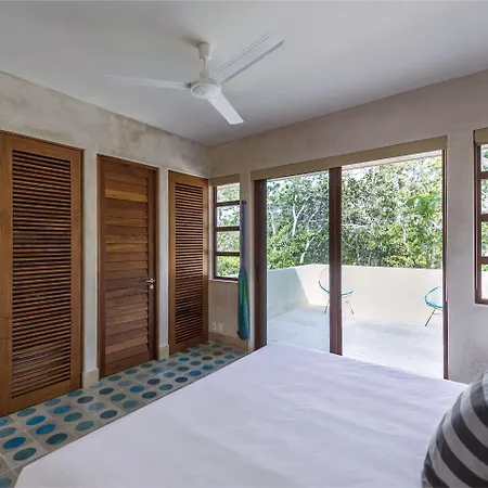 Hotel Tiki Tiki 4*