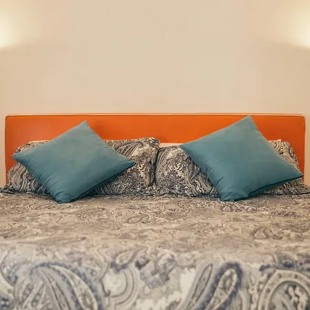 Hotel Teetotum