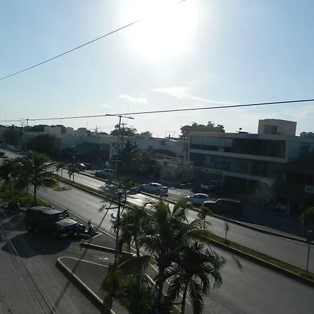 Emotion Avenida & Hostel *