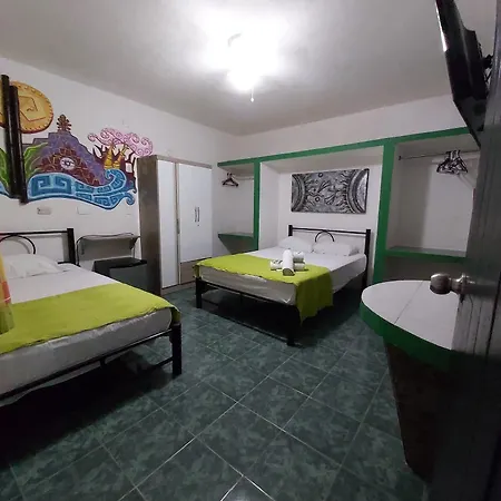 Hostel Emotion Avenida &