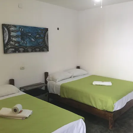 Hostel Emotion Avenida &