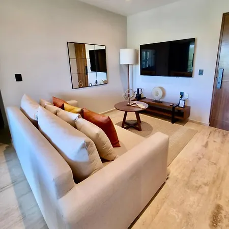 3br In Tuk Pool, Padel & Balcony Holiday home *