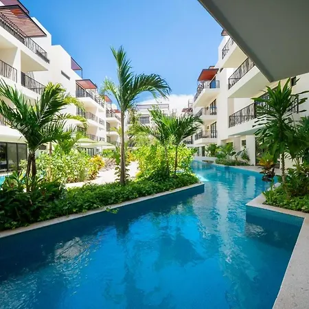 Modern In Pool And Gym Apartamento Tulum